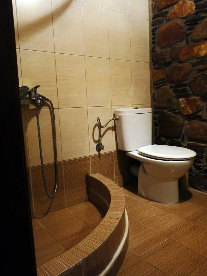 "Pefkopetro" Traditional House Keramotí Buitenkant foto