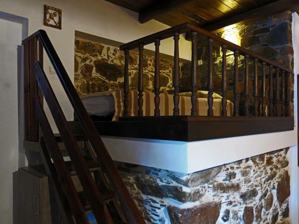 "Pefkopetro" Traditional House Keramotí Buitenkant foto